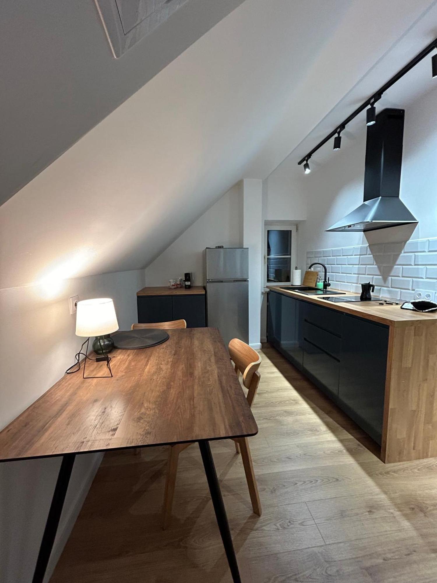 Old Tenement Apartment Warschau Buitenkant foto